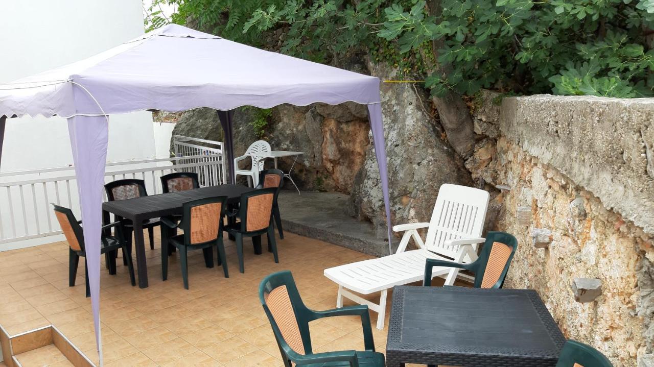 Apartmani Lara Gradac  Εξωτερικό φωτογραφία
